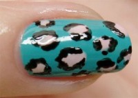 леопардовый рисунок на ногтях